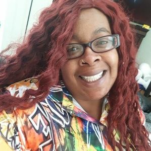 Meet your Posher, Ebony